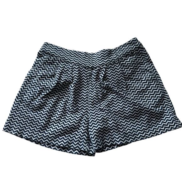 Tea Collection shorts - Picture 1 of 6